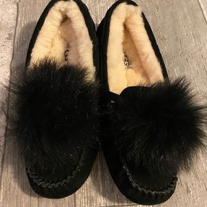 Ugg Dakota slippers NWOT
